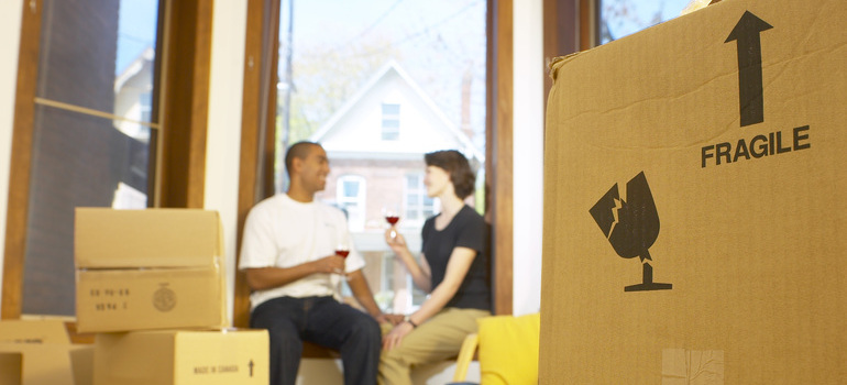 A couple after movers South Pasadena CA have left